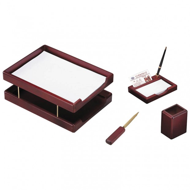 Набор настольный Delucci 4 предмета, красное дерево Набор настольный Delucci 4 предмета, красное дерево